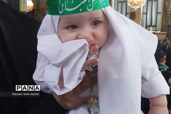 مراسم شیرخوارگان حسینی در مسجد محله قاضی دماوند