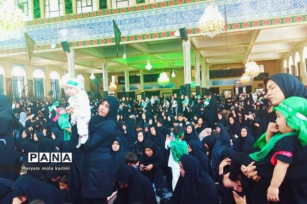 مراسم شیرخوارگان حسینی در مسجد محله قاضی دماوند