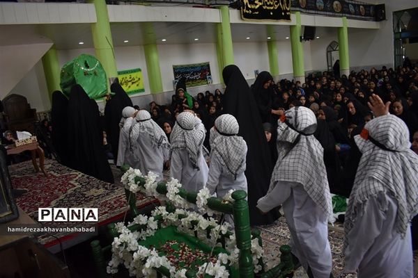 همایش شیرخوارگان  حسینی دربهاباد