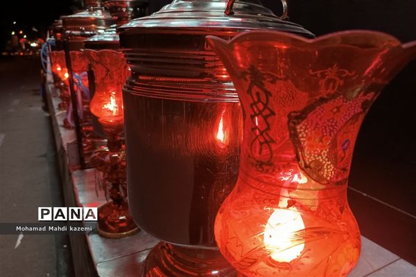 سیاه پوش شدن نقاط مختلف شهر تهران در ماه محرم