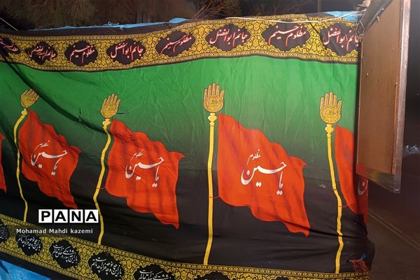 سیاه پوش شدن نقاط مختلف شهر تهران در ماه محرم