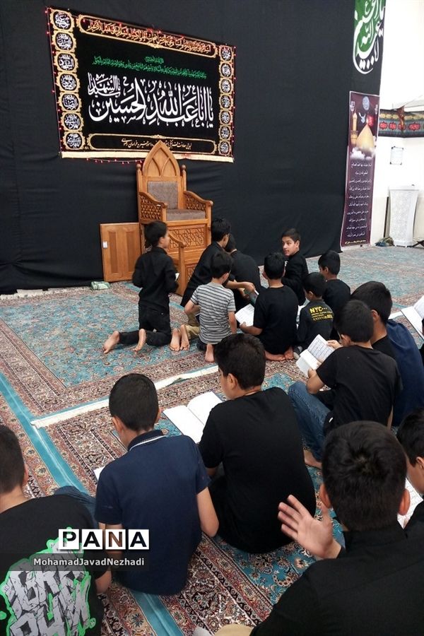 عزاداری عاشقان حسینی در هیات دانش‌آموزی خلیل‌آباد