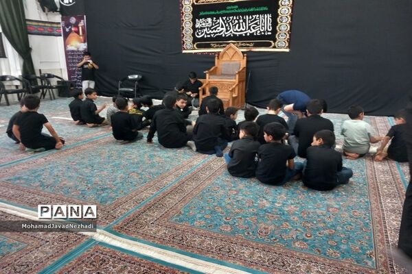 عزاداری عاشقان حسینی در هیات دانش‌آموزی خلیل‌آباد