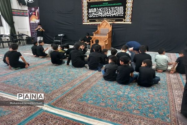 عزاداری عاشقان حسینی در هیات دانش‌آموزی خلیل‌آباد