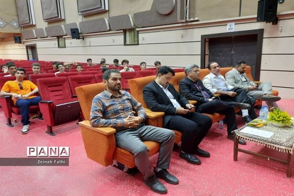 ‌برگزاری همایش هدایت تحصیلی  در منطقه ۱۴