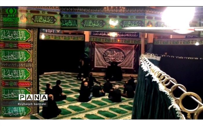 هیات دانش‌آموزی احلی من العسل آموزش و پرورش ناحیه ۷  مشهد در شب‌های عاشورا/فیلم