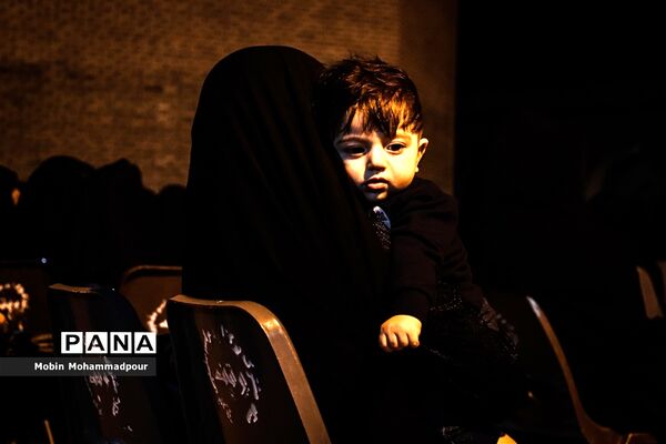 مراسم سوگواری اباعبدالله الحسین (ع) در مسجد کبود تبریز