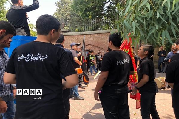 راهپیمایی دانش‌آموزان منطقه 3 در محکومیت هتک حرمت به ساحت مقدس قرآن کریم