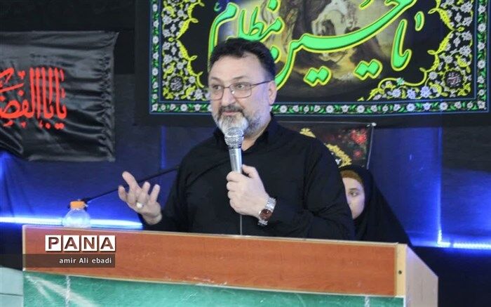 معلمان و والدین در مسیر تربیت شما خیلی خوب عمل کردند