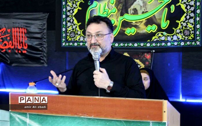 معلمان و والدین در مسیر تربیت شما خیلی خوب عمل کردند