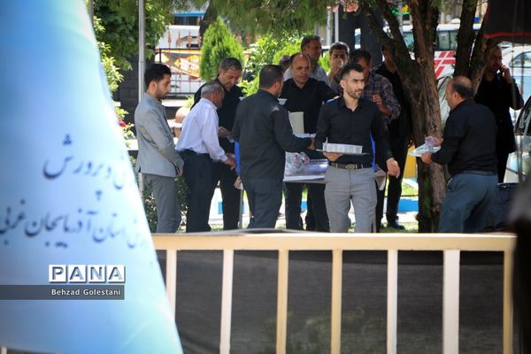 عزاداری کارکنان آموزش و پرورش آذربایجان غربی