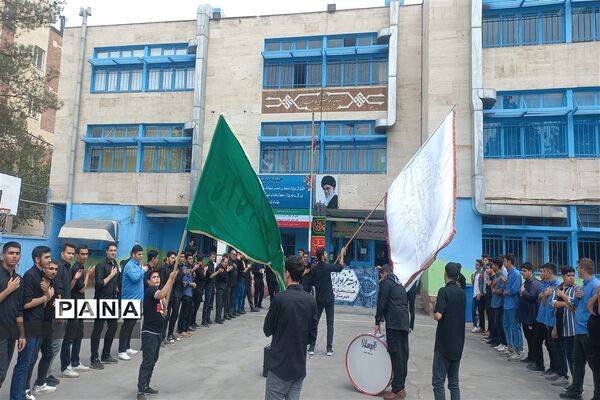 دسته عزاداری و سینه‌زنی دانش‌آموزان و کارکنان آموزش و پرورش منطقه ۸