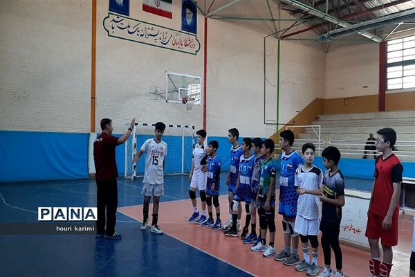 شیروان میزبان انتخابی والیبال استانی پسران مقطع ابتدایی