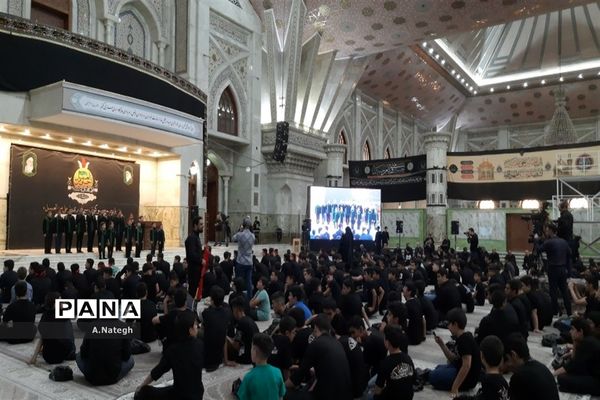 برگزاری سوگواره احلی من العسل در مرقد مطهر امام خمینی (ره)
