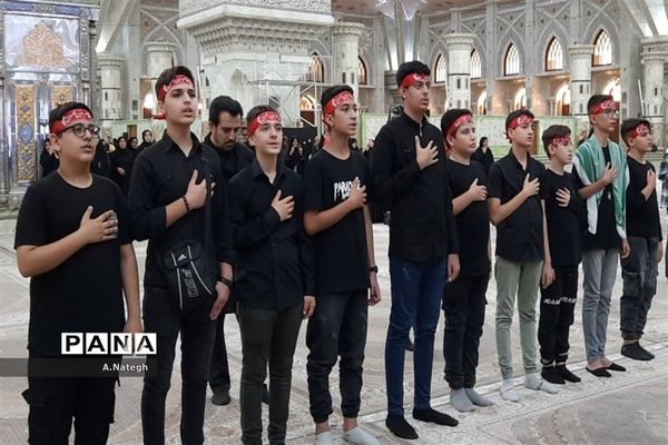 برگزاری سوگواره احلی من العسل در مرقد مطهر امام خمینی (ره)