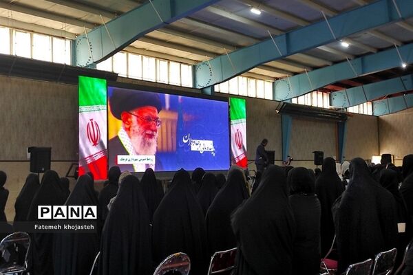 همایش بزرگ رهروان زینبی در شهرستان‌قرچک