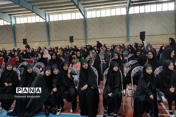 همایش بزرگ رهروان زینبی در شهرستان‌قرچک