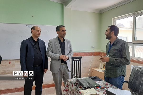 بازدید ناظران استانی از کانون ارزیابی و مصاحبه آزمون استخدامی آموزگاران منطقه رودهن