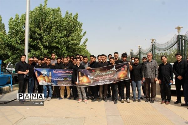 سوگواره «احلی من العسل»  با حضور دانش‌آموزان ‌در حرم مطهر امام خمینی‌(ره )