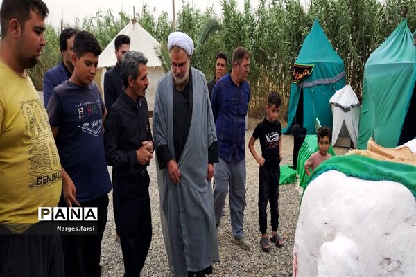 افتتاح نمایشگاه «غنچه‌های خونین» جعفرآباد قم