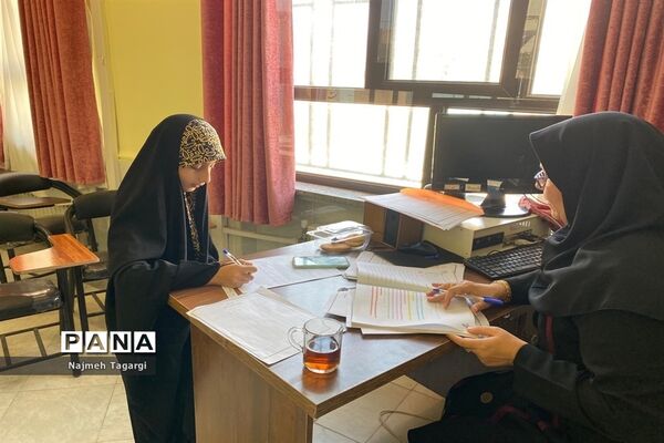 برگزاری آزمون مصاحبه دانش‌آموزان جهت  ورود به پایه هفتم مدرسه نمونه دولتی امام رضا (ع)