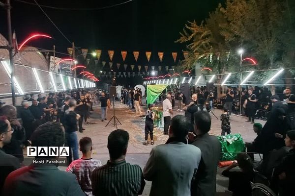 سوگواری مردم شهرستان‌قرچک در هفتمین شب محرم