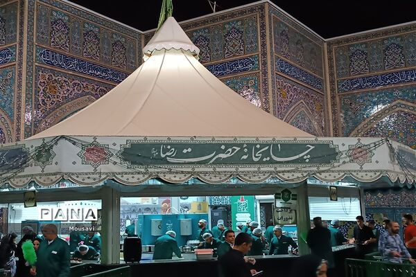 حال و هوای حرم مطهر رضوی در ایام محرم