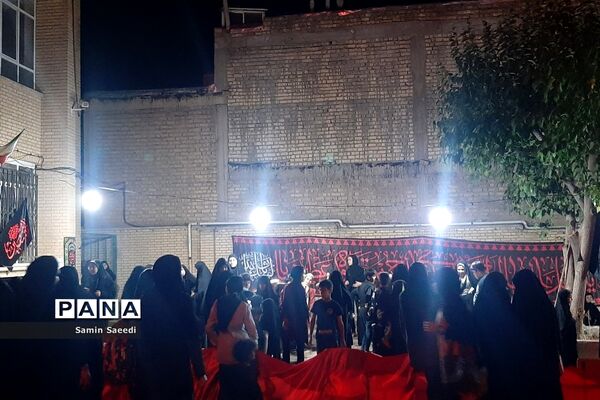 برگزاری مراسم عزاداری سرور شهیدان در دبیرستان زنده یاد حاج صمد نیرومند