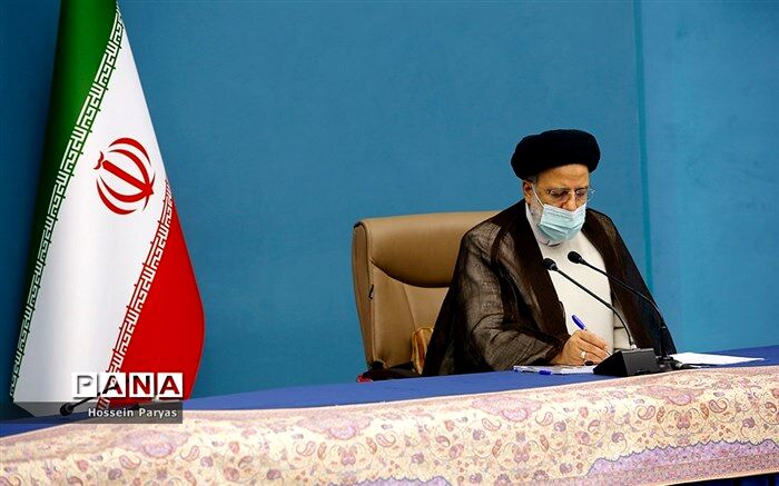 آیت الله رئیسی قانون مشارکت ایران در افزایش سهام سرمایه بانک توسعه اسلامی را ابلاغ کرد
