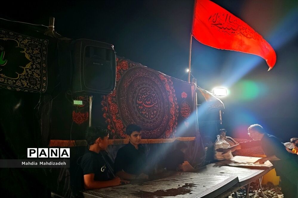 مراسم عزاداری شب هشتم محرم ۱۴۰۲ در جوار مزار شهدا