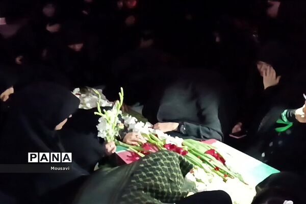 هیات دخترانه بی‌نهایتی ها در تهران