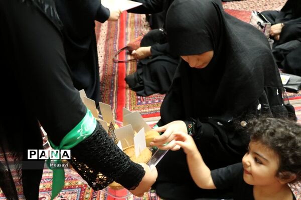 هیات دخترانه بی‌نهایتی ها در تهران