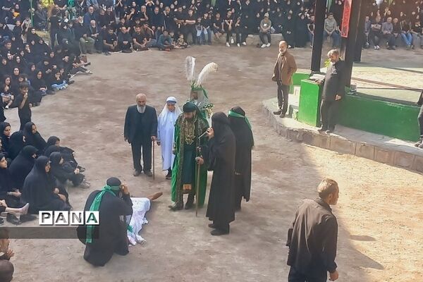 مراسم شبیه‌خوانی  روز تاسوعا در شهر رینه