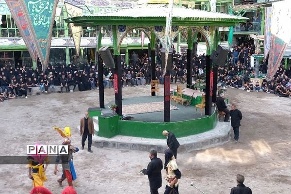 مراسم شبیه‌خوانی  روز تاسوعا در شهر رینه