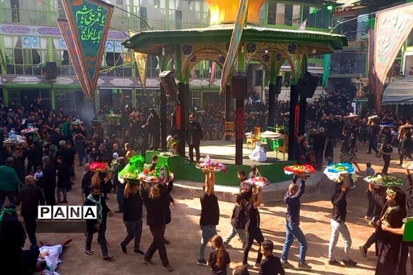 مراسم شبیه‌خوانی  روز تاسوعا در شهر رینه
