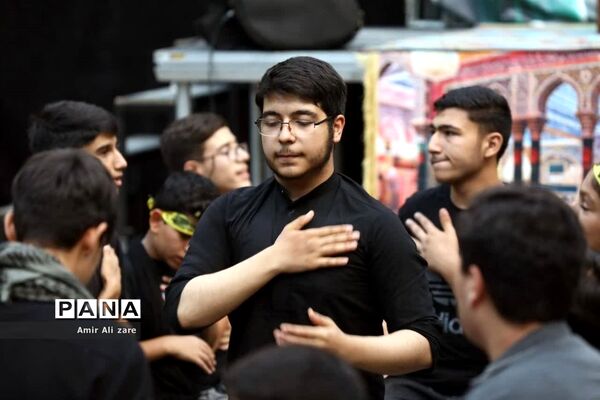 همایش نوجوانان عاشورایی منطقه ۱۸