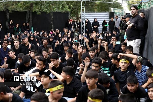 همایش نوجوانان عاشورایی منطقه ۱۸