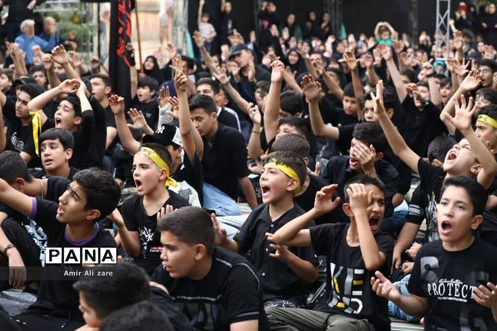 همایش نوجوانان عاشورایی منطقه ۱۸