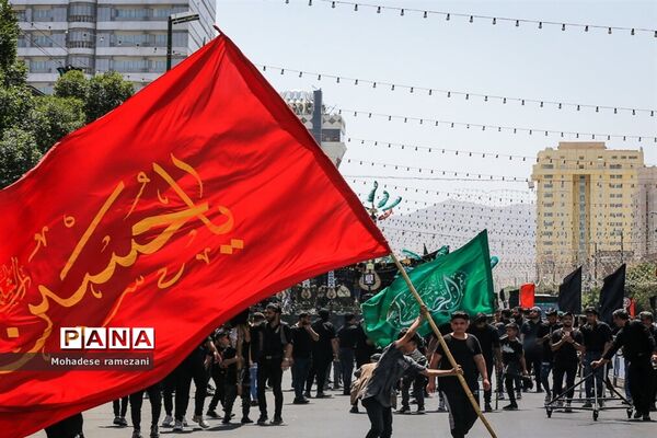 مراسم عزاداری تاسوعا قمر بنی هاشم (ع) در جوار حرم مطهر رضوی
