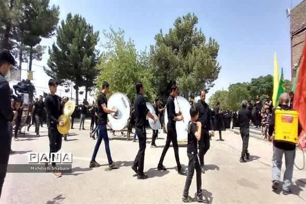 حضور  هیات مذهبی در امامزاده سید محمد(ع) کاشمر