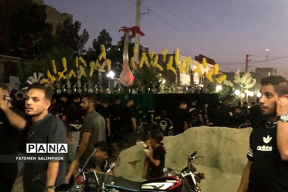 عزاداری شب عاشورای حسینی در روستای ابراهیم‌آباد فشافویه