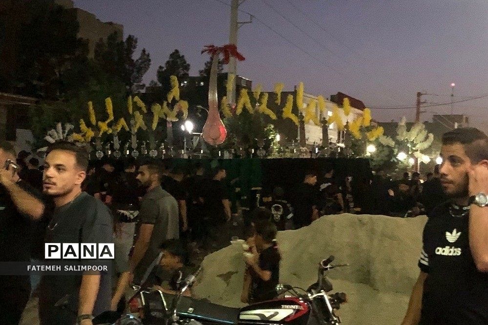 عزاداری شب عاشورای حسینی در روستای ابراهیم‌آباد فشافویه