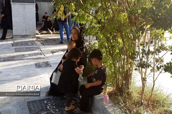 حضور مردم شهرستان قرچک، کنار عزیزان آسمانی‌ در روز دهم ماه محرم