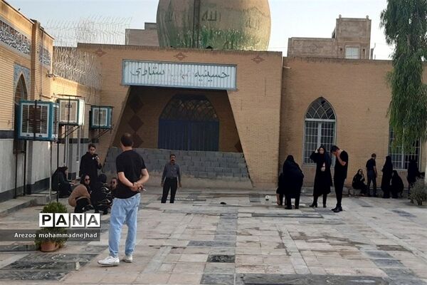 حضور مردم شهرستان قرچک، کنار عزیزان آسمانی‌ در روز دهم ماه محرم