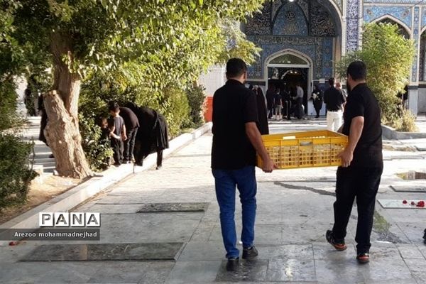 حضور مردم شهرستان قرچک، کنار عزیزان آسمانی‌ در روز دهم ماه محرم