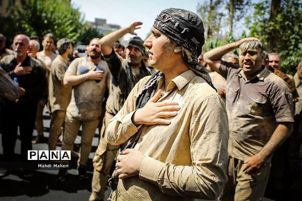 آیین سنتی «گِل مالی» لرستانی‌‎های مقیم تهران