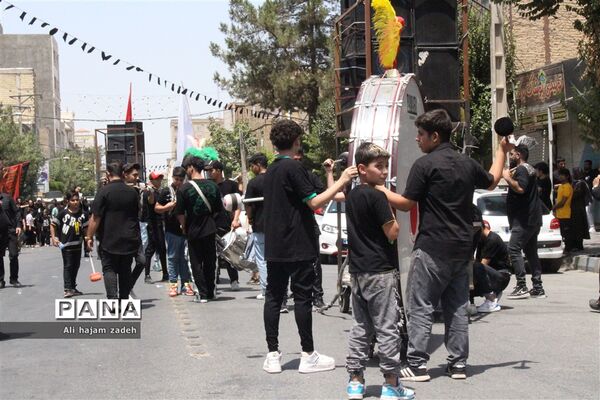 اجتماع بزرگ هیات عزاداری نصیرشهر در عاشورای حسینی