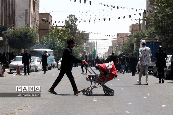 اجتماع بزرگ هیات عزاداری نصیرشهر در عاشورای حسینی