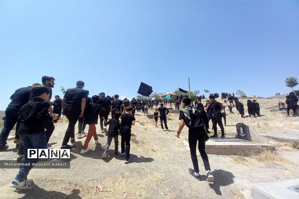 آیین 100 ساله زنجیر زنی در روستای جاغرق