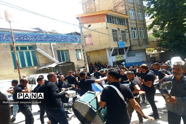 آیین 100 ساله زنجیر زنی در روستای جاغرق